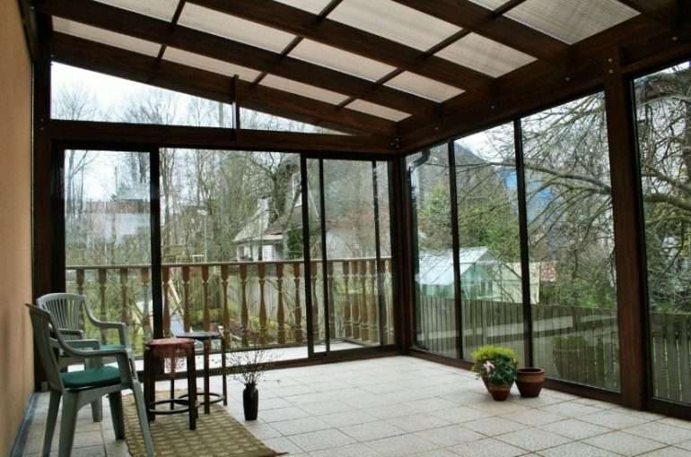 Остекление террасы и частного дома: как создать уютное пространство с видом на природу