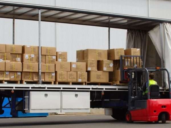 Экономия в деталях: почему бизнес выбирает сборные грузы из Европы