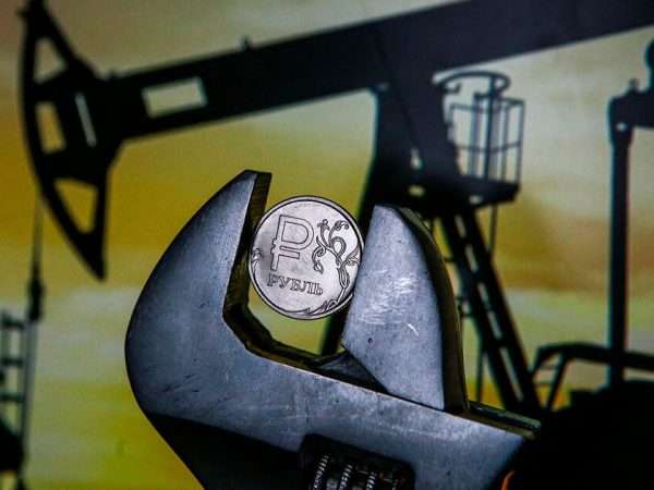 Минфин: нефтегазовые допдоходы бюджета России были ниже прогноза на 7,5 миллиарда рублей